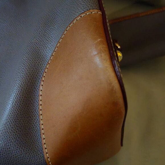 Dooney & Bourke Shoulder Bag - Picture 6 of 9